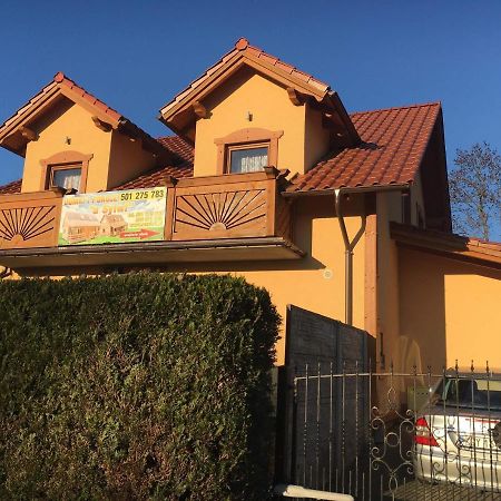 Ferienwohnung Pokoje Vip Trzęsacz Exterior foto