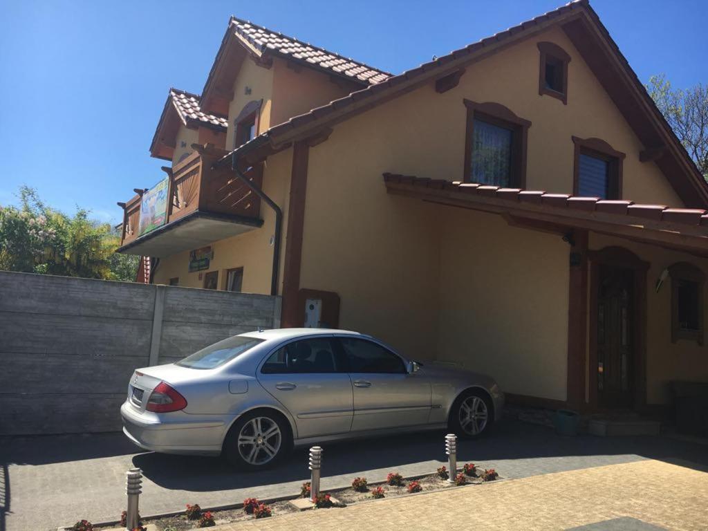 Ferienwohnung Pokoje Vip Trzęsacz Exterior foto